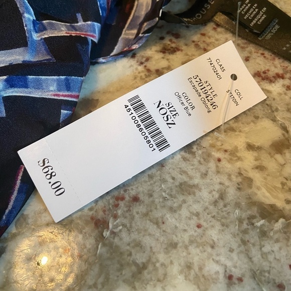 NWT silk navy/print scarf - Picture 2 of 6